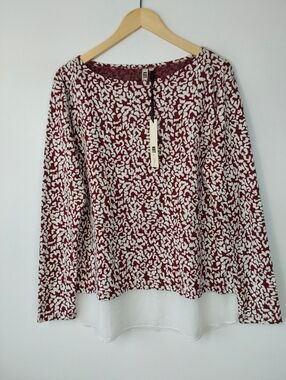 NWT KUT From The Kloth Red & White Animal Print Layered Hem Knit Top